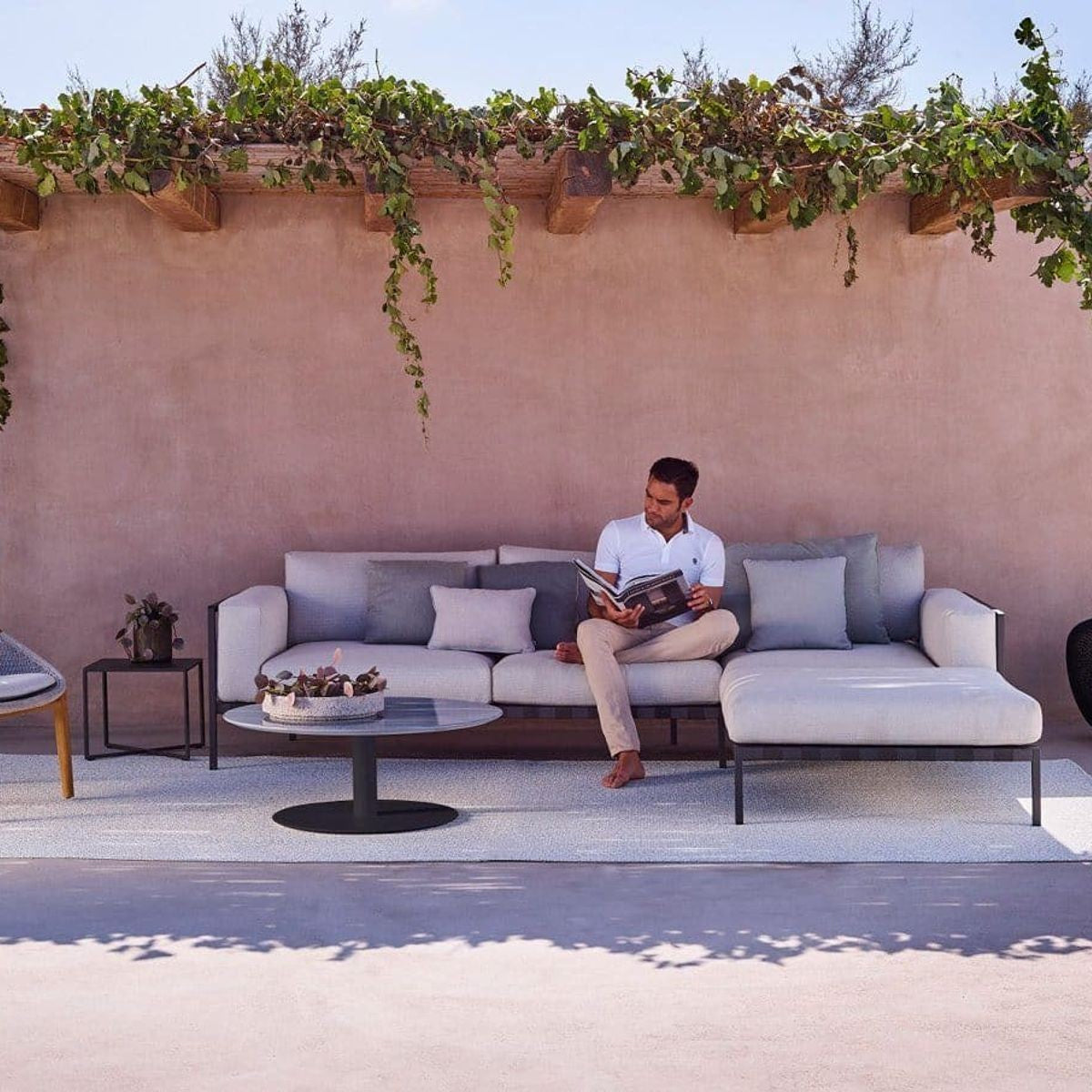 Natal Alu Sofa